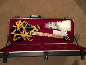 EVH Wolfgang Special Striped Yellow/Black Extremely Limited Edition W Case