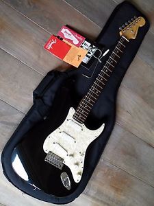 USA FENDER STRATOCASTER PLUS Black Strat, American Deluxe Neck Stunning L@@K!!!