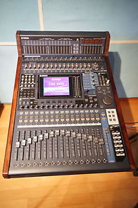 Yamaha DM1000 VCM V2 with Meterbridge