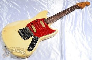 Fender MUSTANG Used Vintage Guitar Free Shipping from Japan #g1214