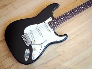 1994 Fender 40th Anniversary Stratocaster Deluxe Electric Guitar Black w/ Case