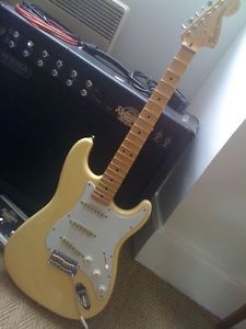 Fender Artist Signature Yngwie Malmsteen Stratocaster Electric Guitar