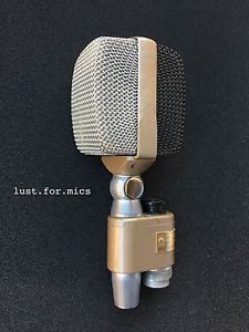 ***AKG D20 B-*AWESOME CONDITION!!*-*SUPERB SOUND!!*-VINTAGE MICROPHONE***