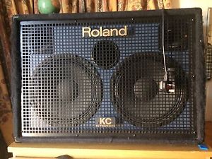 Roland KC880