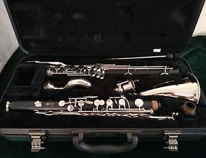 Very Nice Yamaha YCL-221II Bass Clarinet with Original Hard Case and Vito MPC