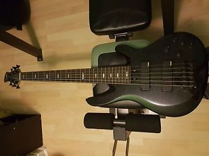 Yamaha TRB 1006 6 string bass with soft case.