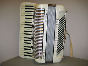 Hohner Organola Accordion - Vintage 140 bass model