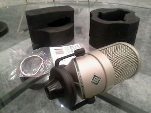 Neumann BCM 705 Broadcast Microphone Small diaphragm microphone mic