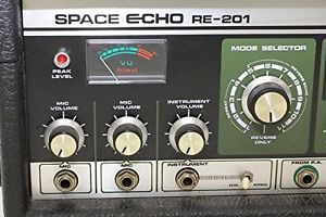 Roland RE-201 Space Echo Vintage Tape-Echo Spring Reverb  from JAPAN F/S