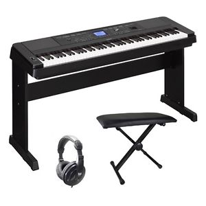 Yamaha DGX660 Digital Piano Package in Black