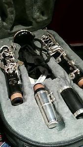 Buffet Crampon E-13 B Clarinet - Made in France A Paris