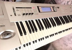 KORG TRITON LE/61/ MAS DE 80 SAMPLES GRUPEROS Y BANDA. Studio/TR/Extreme/LE/m1