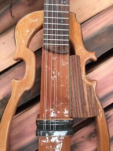 Cuatro Puertorriqueno Electrico Silente en Laurel / Silent Electric Puerto Rican