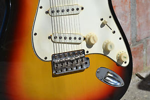 fender stratocaster 1966 Sunburst EXC