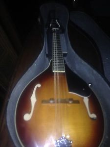 Vintage 80's Alvarez A100 Mandolin With Pick Up And Case