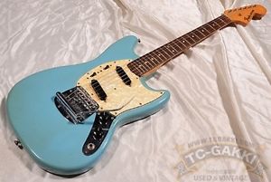 Fender MUSTANG Used Vintage Guitar Free Shipping from Japan #g1188