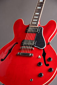 Free Shipping Used Gibson Custom Shop Memphis ES-335 Block Plain Cherry 2016