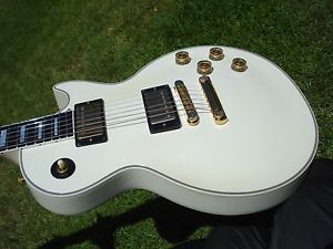 2002 Gibson Les Paul Custom Alpine White Ebony Fingerboard