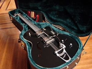 GODIN 5th Avenue Uptown Black GT w/ Bigsby electric hollowbody guitar, hard case