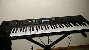 Roland V-Combo VR-09 61-key Stage Performance Keyboard