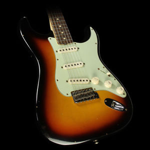 Fender Custom Shop '60s Stratocaster Journeyman Relic Guitar Faded 3-T Sunburst