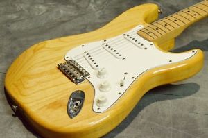 Fender 70's Stratocaster Natural/M Electric Free Shipping