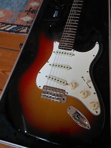 Fender Stratocaster Japan Product mit JV- bzw. JY-Seriennummer