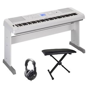 Yamaha DGX660 Digital Piano Package in White