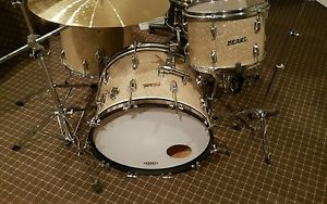 1968 pearl deluxe drum kit