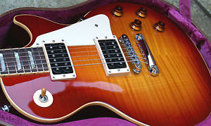 2009 Gibson Les Paul Traditional HCS, with Gibson Custom Hardcase.