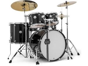 Voyager Black 22 10 12 16F 14S w/blk hw,cym & thr