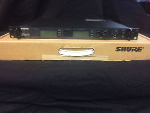 2x Shure UR1 Bodypack Transmitter + Shure UR4D UHF Dual Empfänger