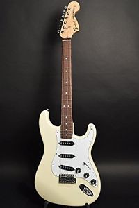 Fender Japan Exclusive Classic 70s Stratocaster VWH/R *NEW* F/S From Japan