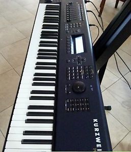 Kurzweil PC3 76 Synth and Controller Workstation excellent condition/w sustain p