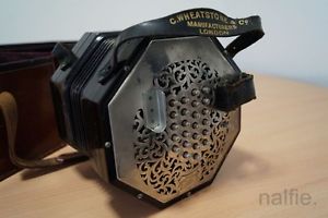 ANTIQUE / VINTAGE ENGLISH WHEATSTONE CONCERTINA / AEOLA c1920's $1 NO RESERVE