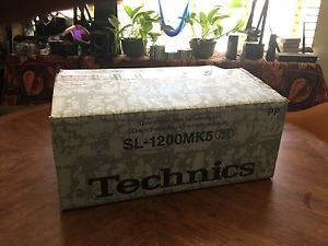 Brand New  Technics SL-1200MK5 Analog/DJ Turntable Never used Made In Japan