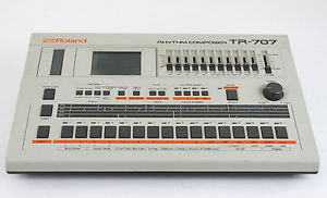 Roland TR-707 Rhythm Composer Drum Machine TR707
