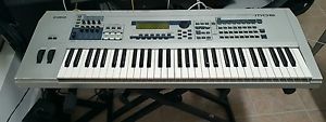 Yamaha MO6 Keyboard Synthesizer