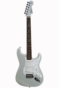 Fender Special Edition Strat RW - White Opal