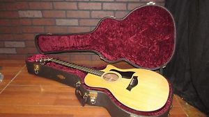 Beautiful Taylor 314CE Acoustic Electric Guitar 3 mo. Old w/ Hardshell WorldShp