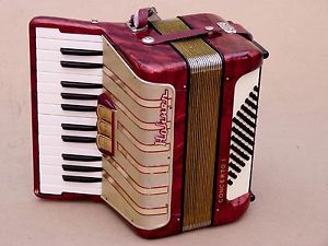 Very Nice Accordion Hohner Concerto I  48 bass