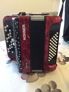Accordéon HOHNER Nova II40