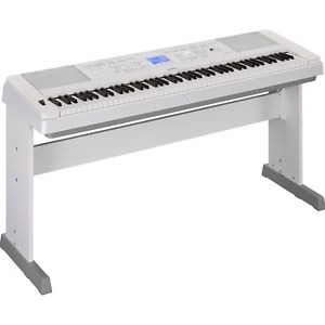 Yamaha DGX660 Digital Piano in White