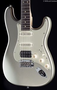 Suhr® Classic Pro Inca Silver HSS (59)