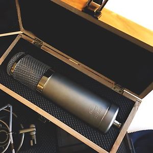 Peluso 2247LE - Limited Edition - Neumann U47 Inspired Tube Microphone
