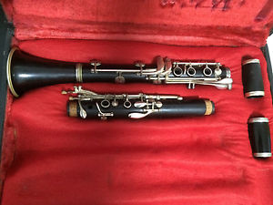 Vintage Buffet R13 A Clarinet, very good condition.