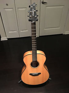 Breedlove Oregon Acoustic/Electric Guitar Natural C20SMYE