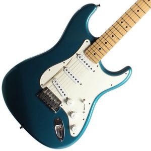 2000 Fender American Standard Stratocaster