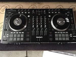 Numark NS7II DJ Controller