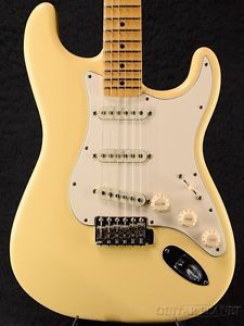 Fender USA Yngwie Malmsteen Stratocaster - Vintage White / Maple - made 2012
